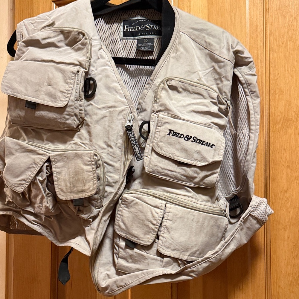 Field & Stream Beige Fishing Vest